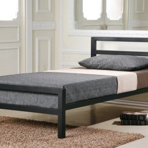 Nice Looking Bed/C-124